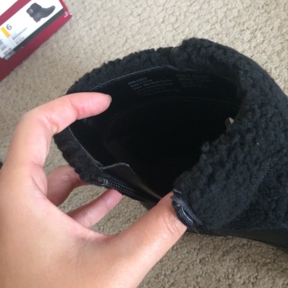 4/$25 🛍 LAST PAIR! SO black sherpa top booties - Picture 5 of 9